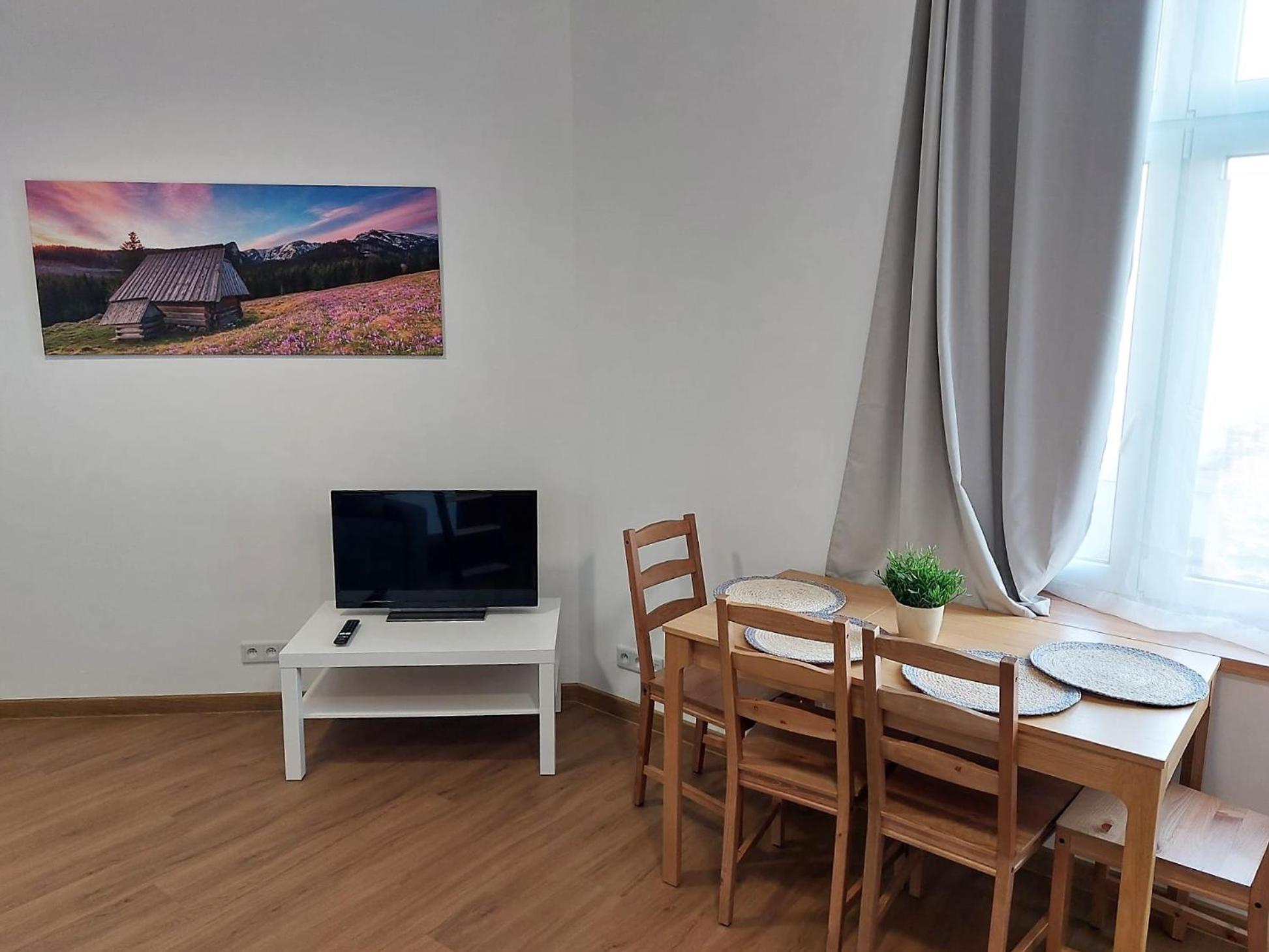 Old Town Stage Apartment One クラクフ エクステリア 写真