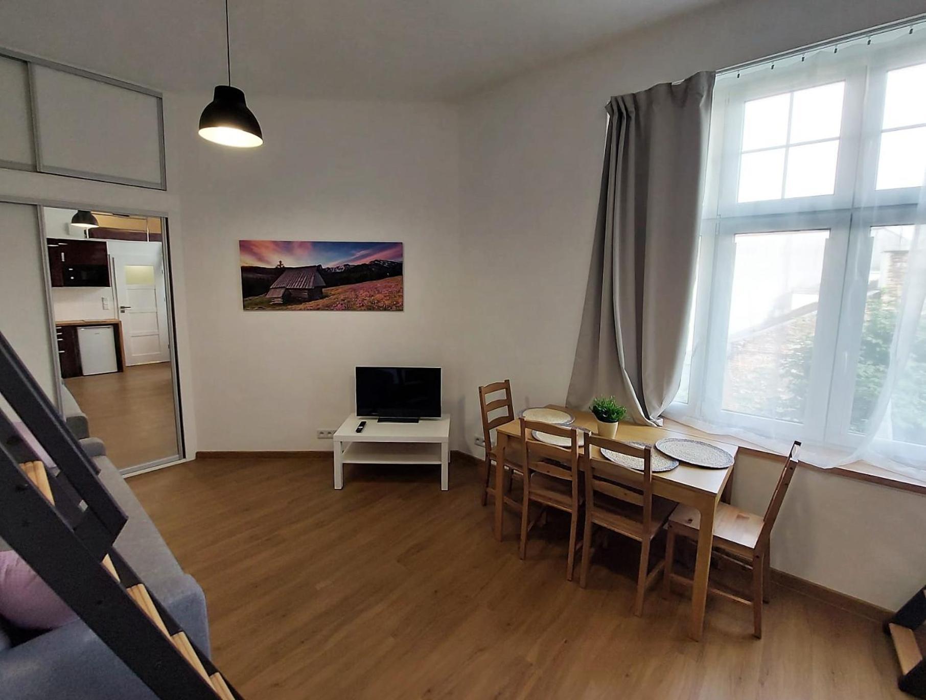 Old Town Stage Apartment One クラクフ エクステリア 写真