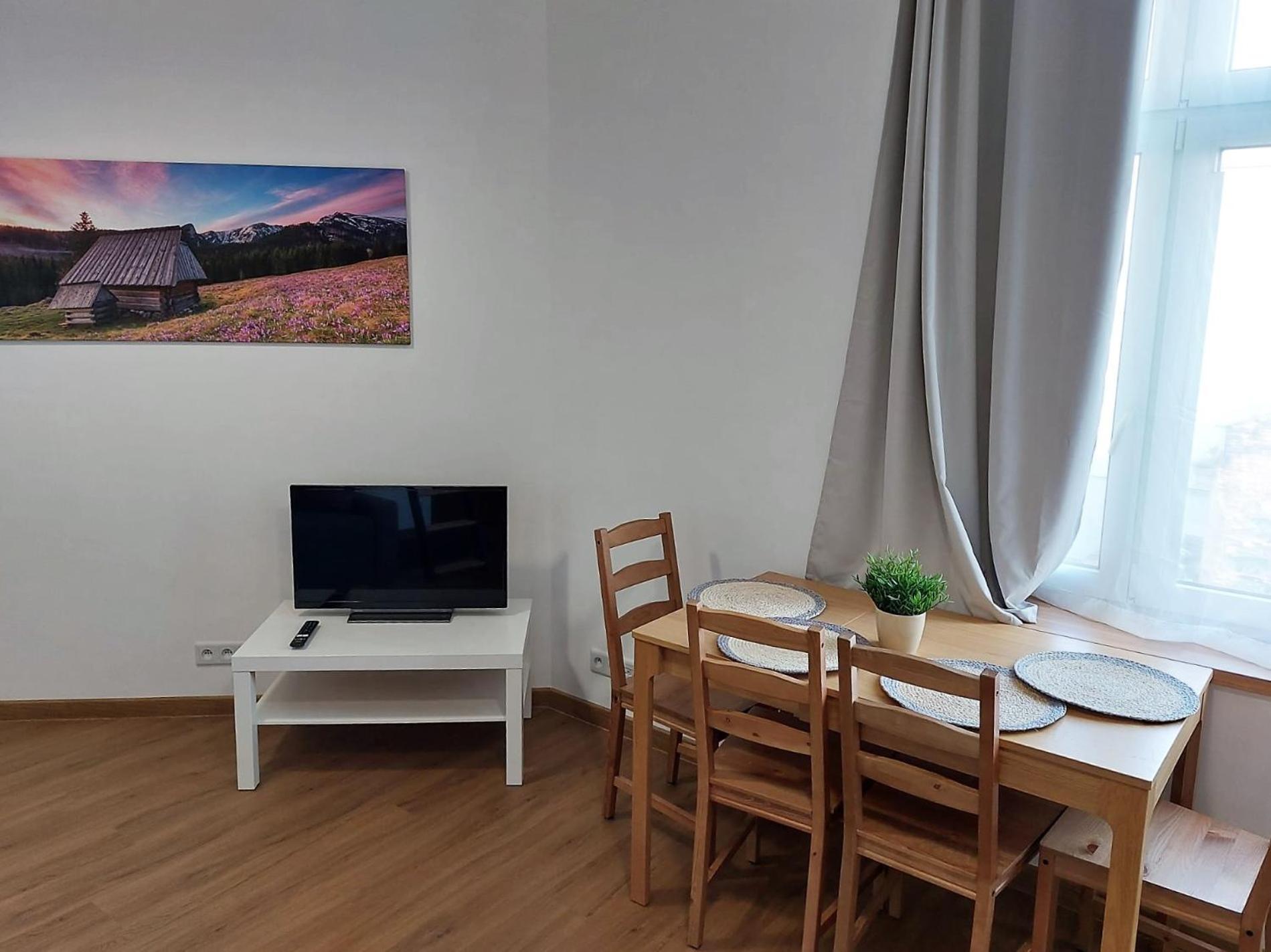 Old Town Stage Apartment One クラクフ エクステリア 写真