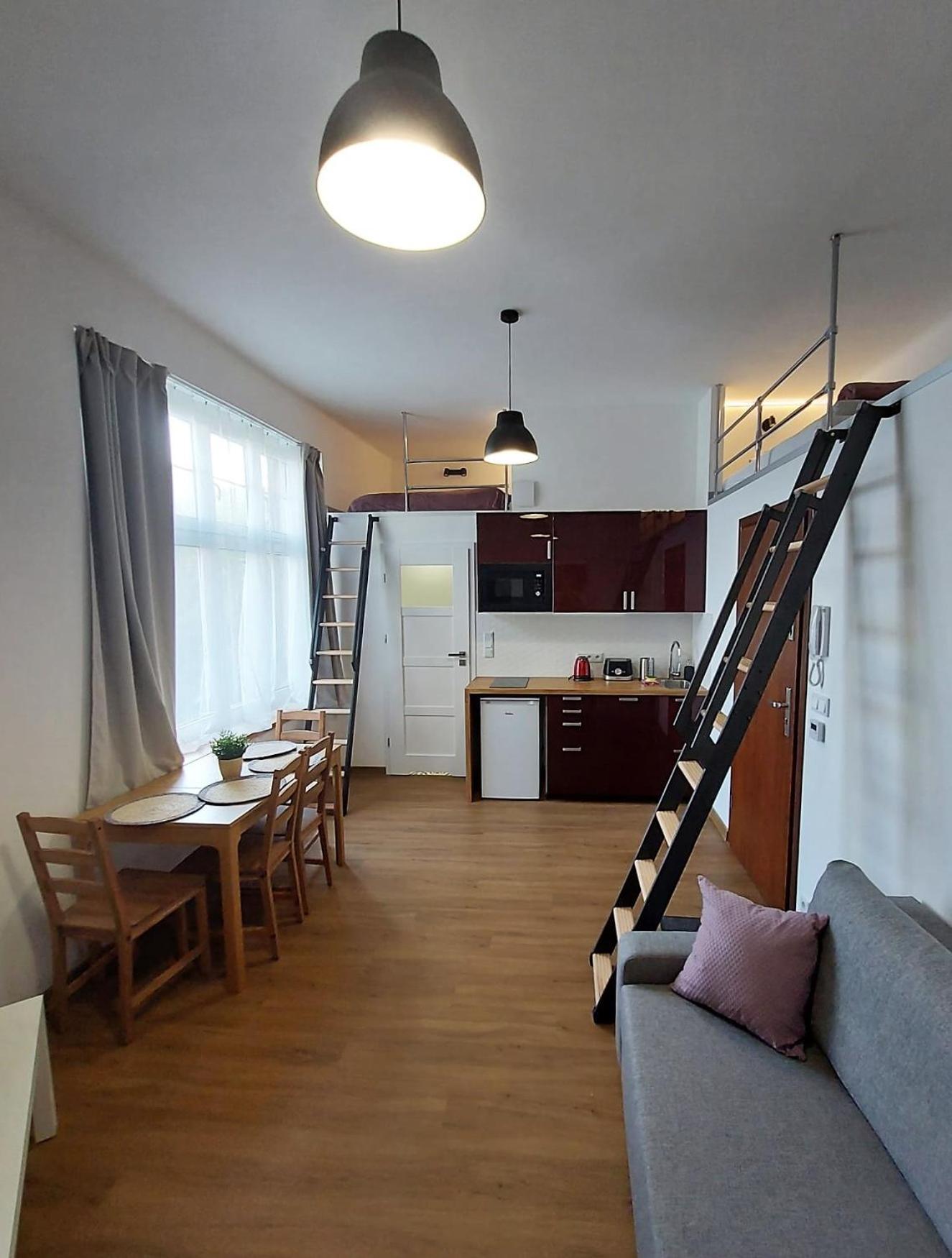 Old Town Stage Apartment One クラクフ エクステリア 写真